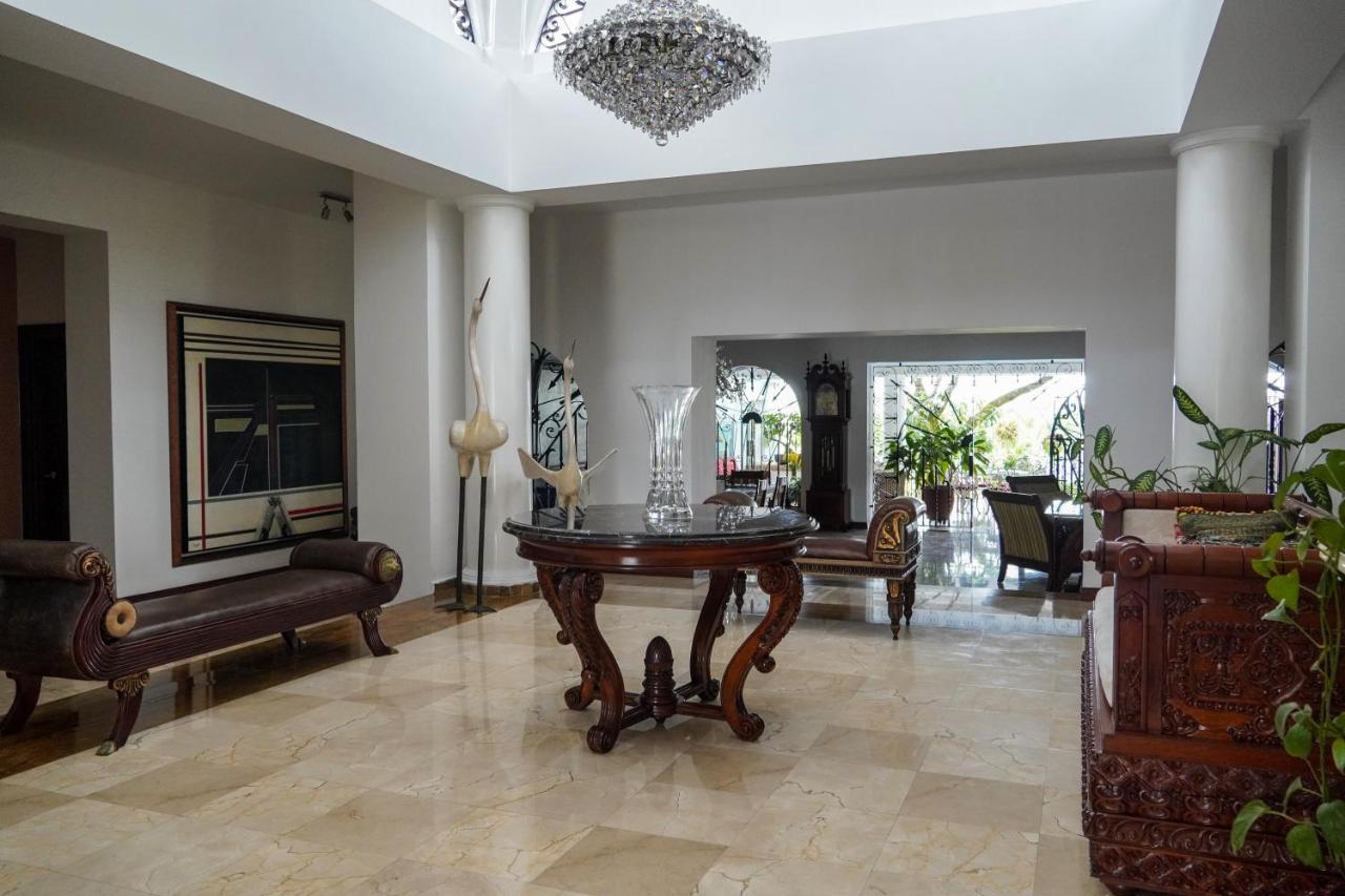 Hotel Boutique Villa Casuarinas Cali Exteriör bild