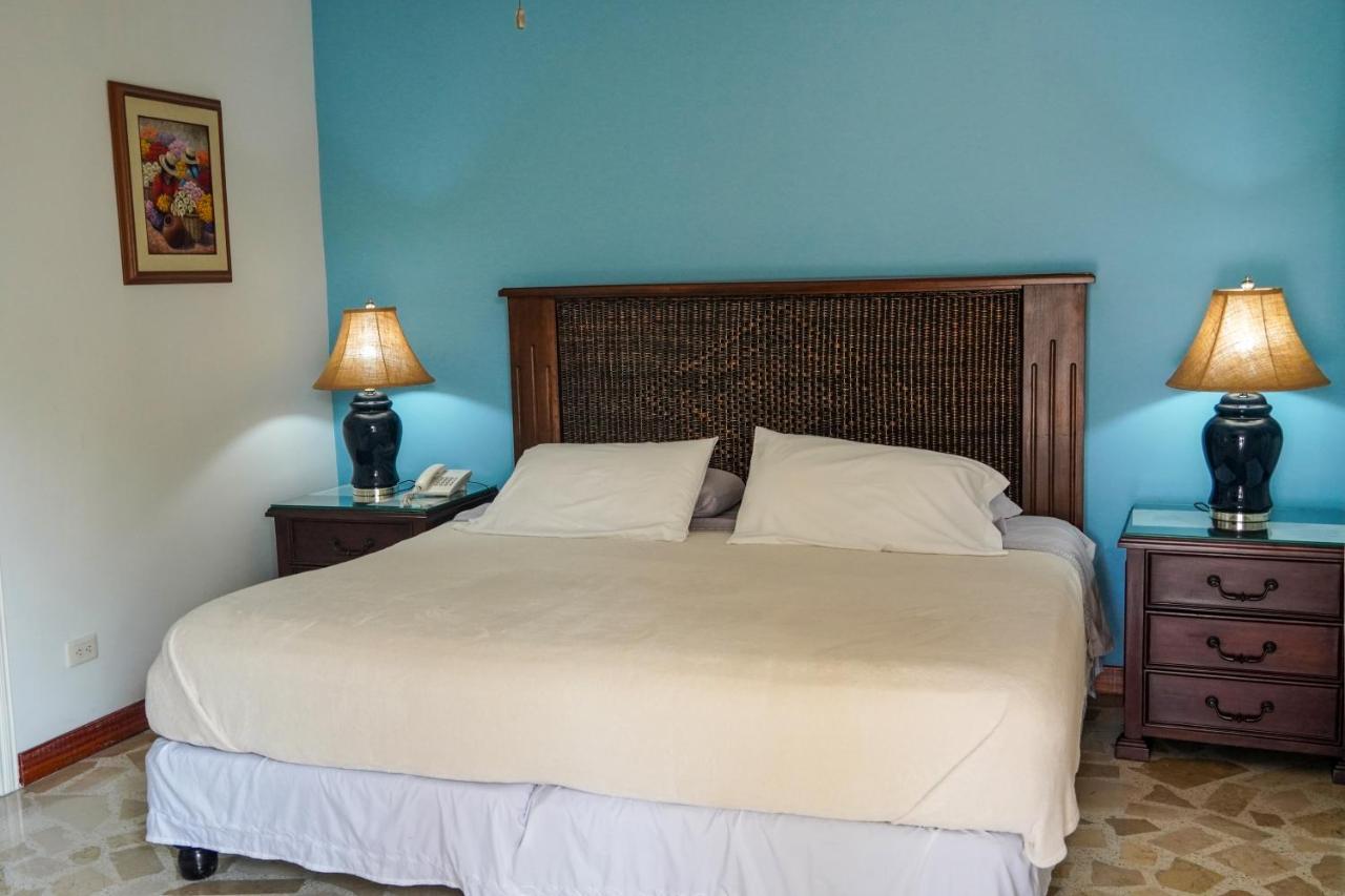 Hotel Boutique Villa Casuarinas Cali Exteriör bild