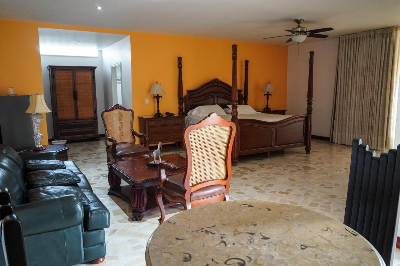 Hotel Boutique Villa Casuarinas Cali Exteriör bild