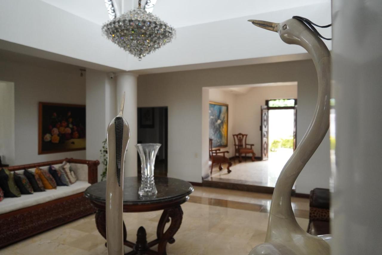 Hotel Boutique Villa Casuarinas Cali Exteriör bild