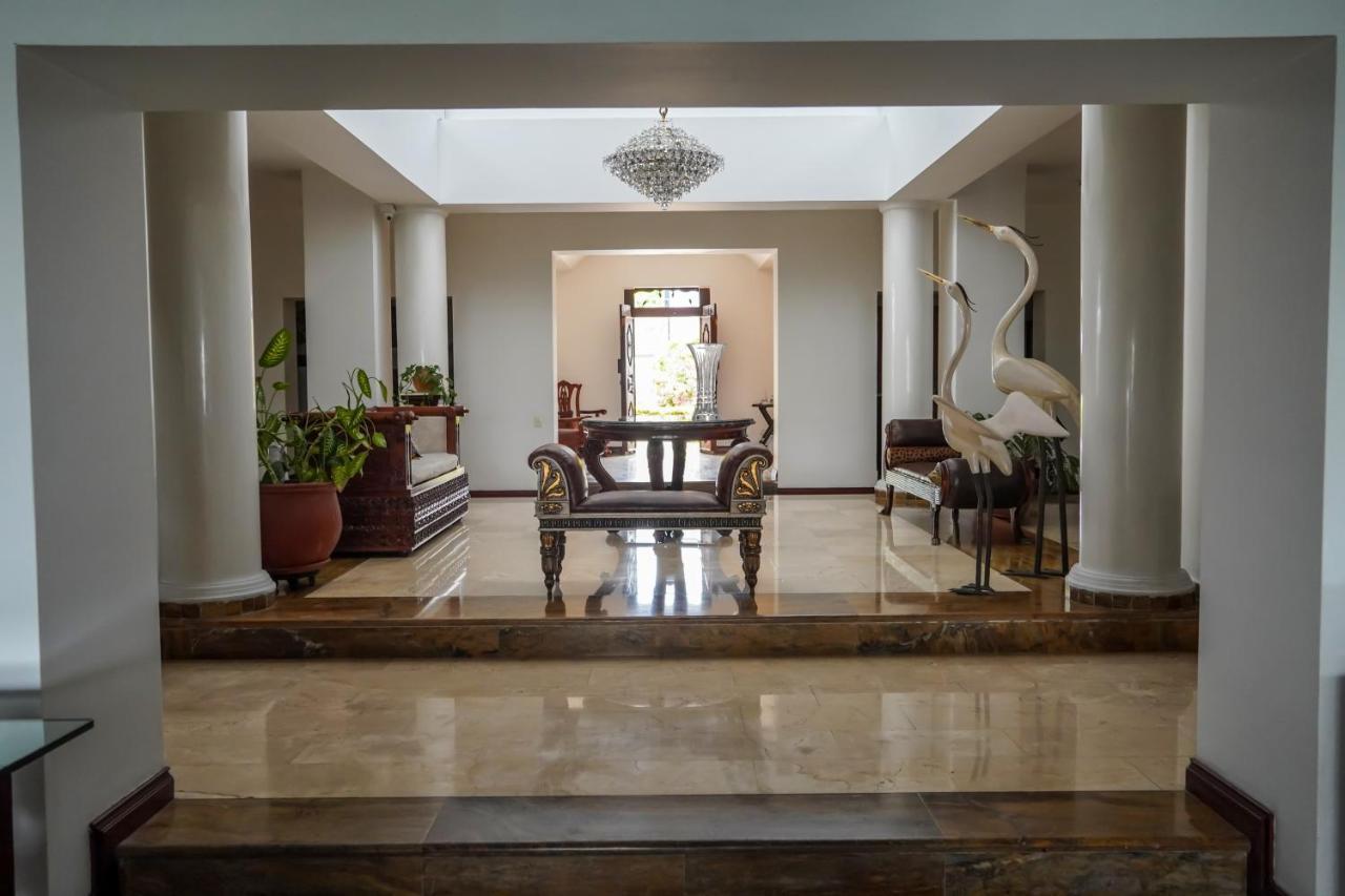 Hotel Boutique Villa Casuarinas Cali Exteriör bild