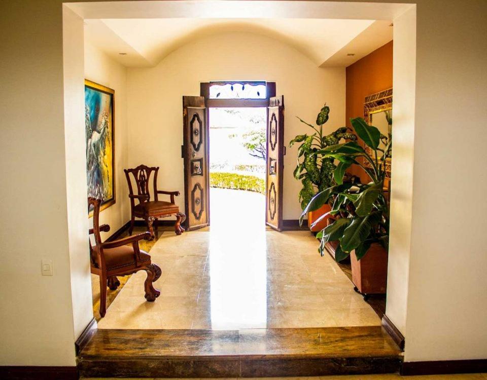 Hotel Boutique Villa Casuarinas Cali Exteriör bild